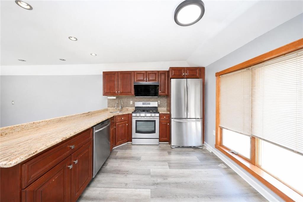 21 Seafoam Street, Staten  Island, New York, 10306 image 12