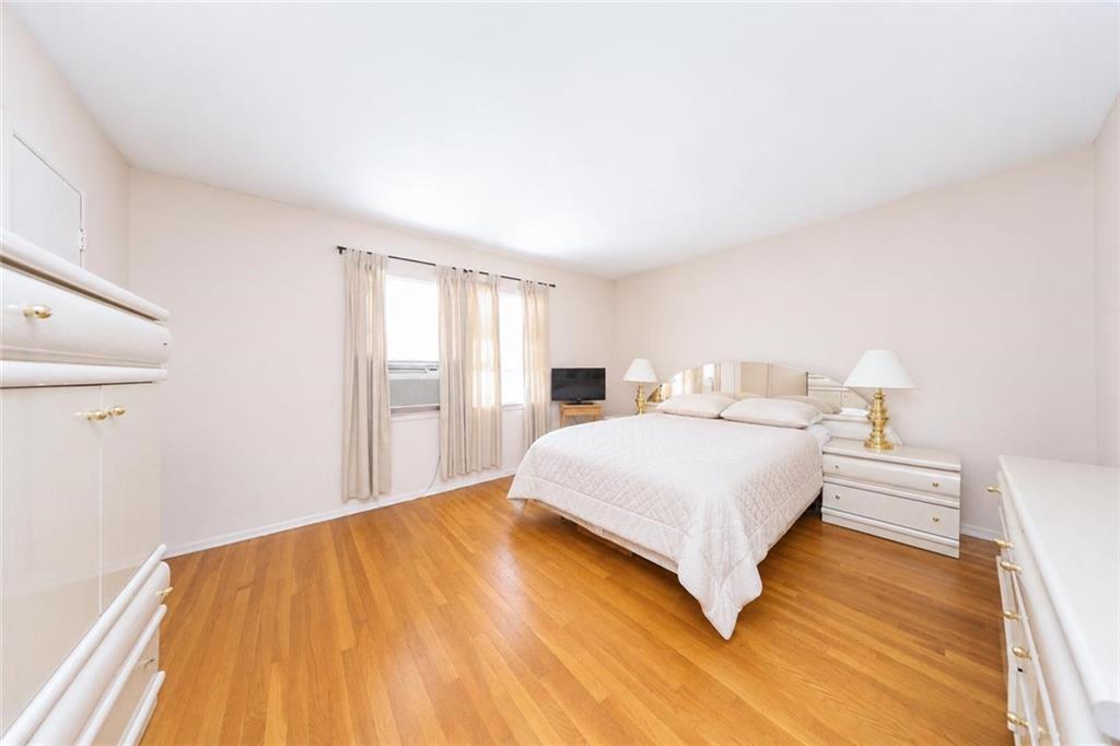176 Tysens Lane, Staten  Island, New York, 10306 image 16