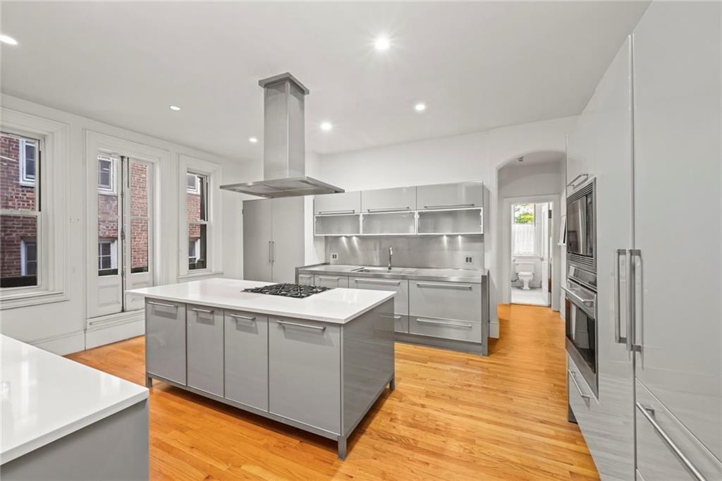 356 Clinton Avenue, Brooklyn, New York, 11238 image 19