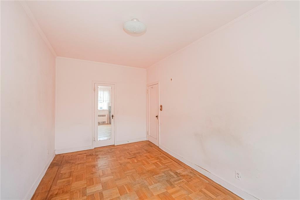 26 Angela Drive, Brooklyn, New York, 11223 image 16