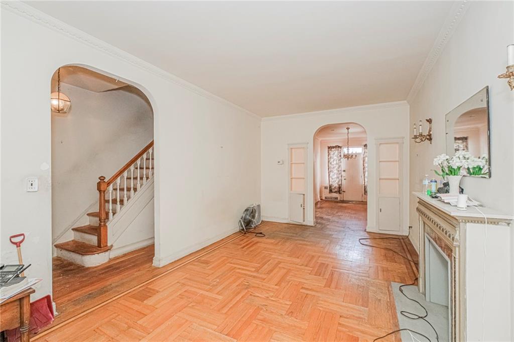 26 Angela Drive, Brooklyn, New York, 11223 image 7
