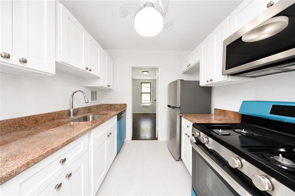 100 Colfax Avenue 3Z, Staten  Island, New York, 10306 image 11