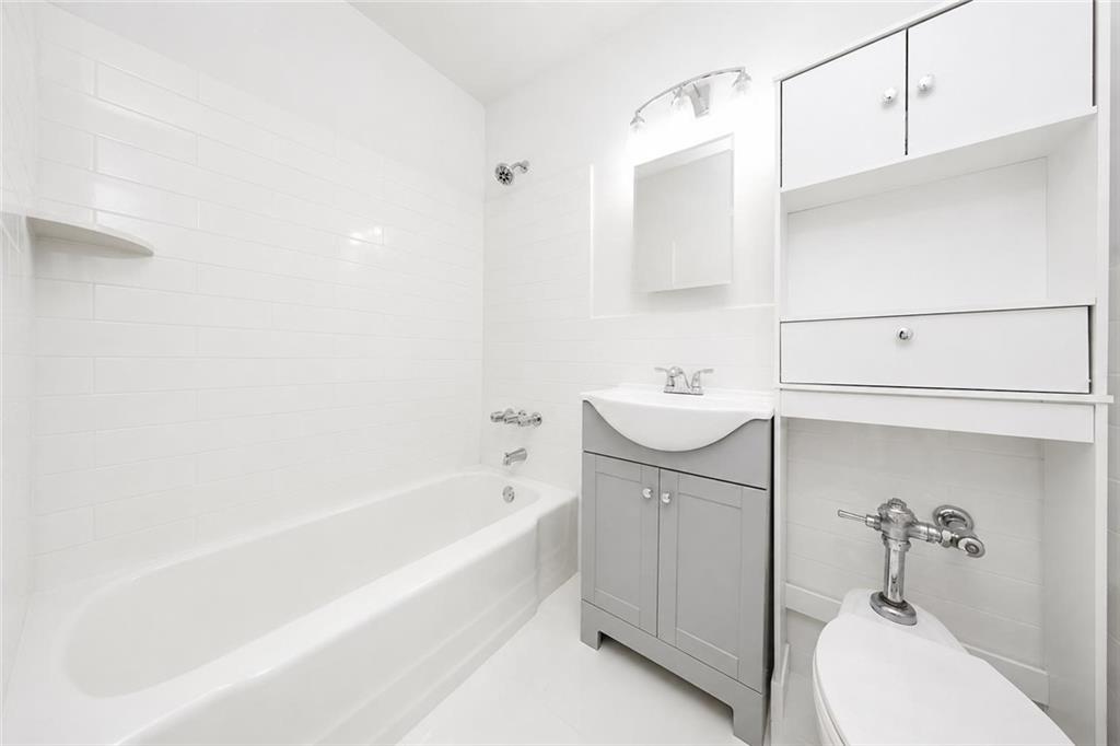 100 Colfax Avenue 3Z, Staten  Island, New York, 10306 image 17
