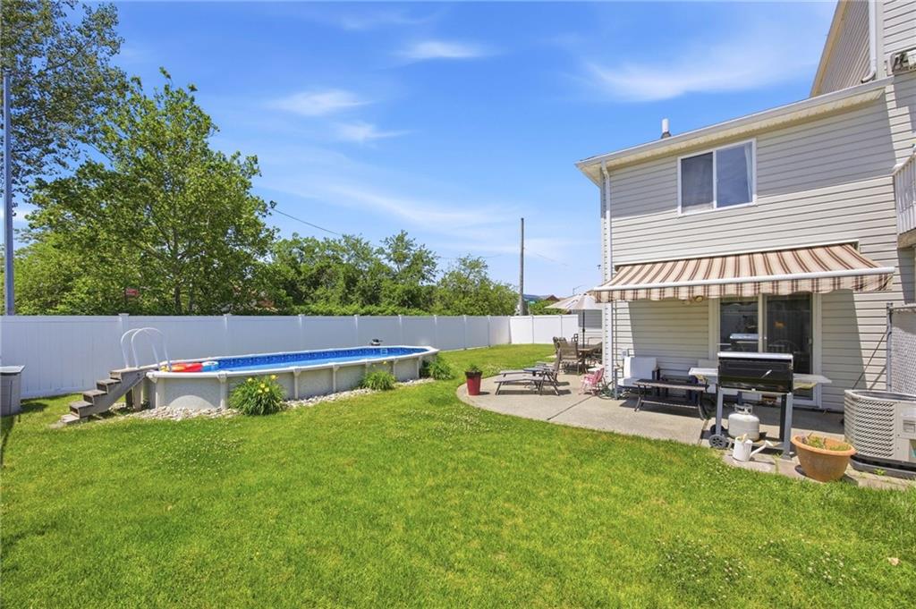 522 Medina Street, Staten  Island, New York, 10306 image 17