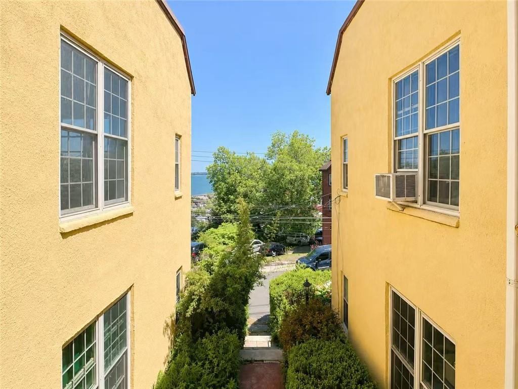 48 Tompkins Circle, Staten  Island, New York, 10301 image 6