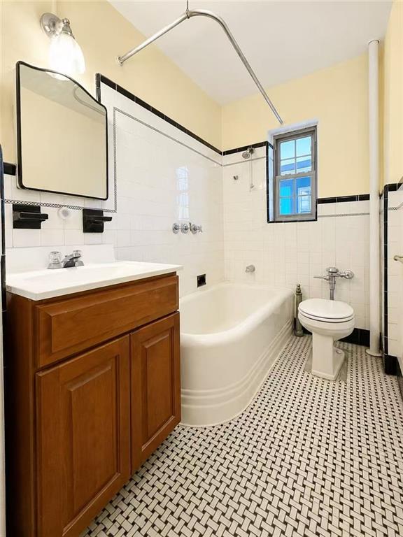 48 Tompkins Circle, Staten  Island, New York, 10301 image 16