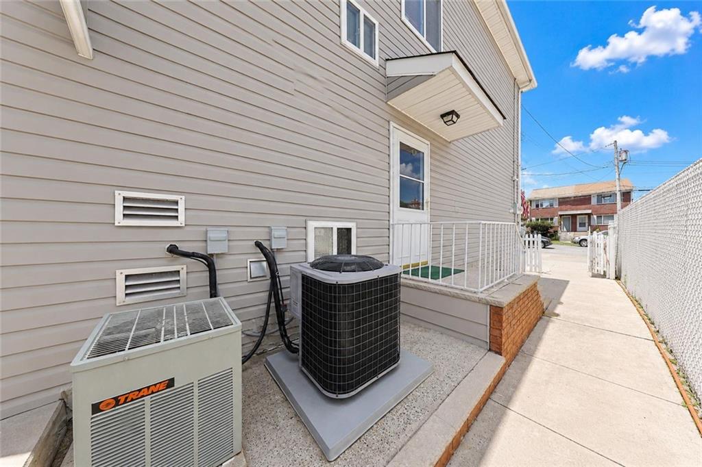 32 Franklin Place, State Island, New York, 10314 image 12