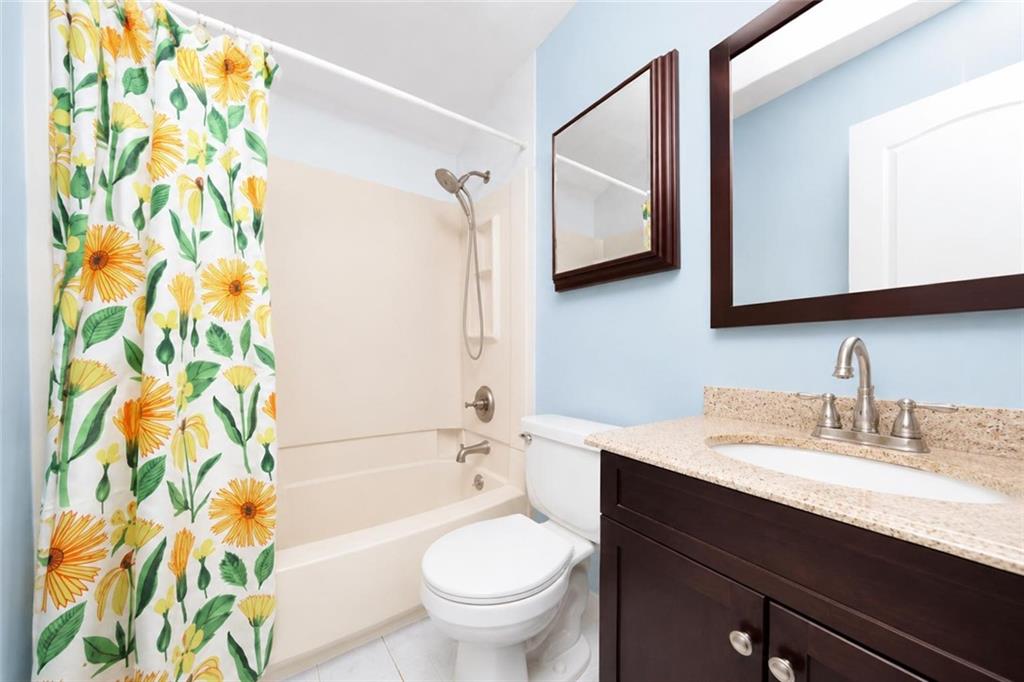 32 Franklin Place, State Island, New York, 10314 image 15