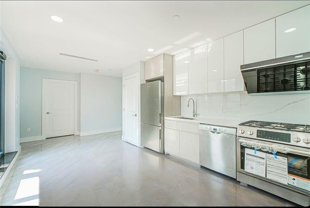811 45th Street 5B Image 5