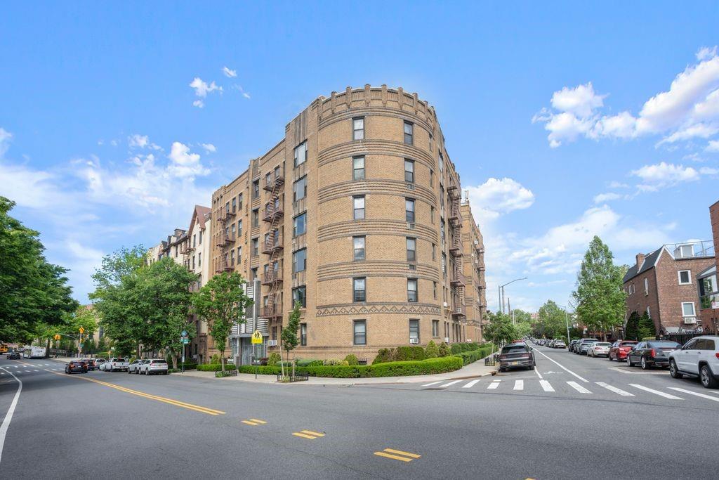7119 Shore Road 3E, Brooklyn, New York, 11209