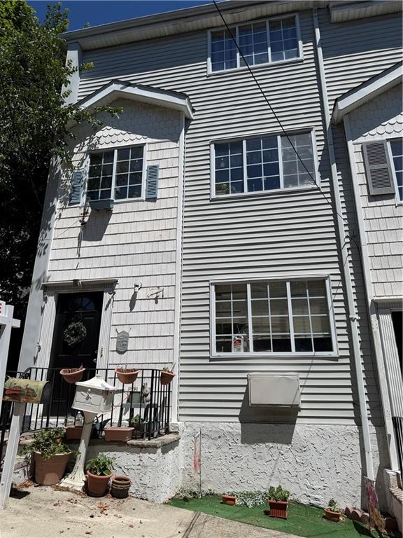 45 Benziger Avenue, Staten  Island, New York, 10301