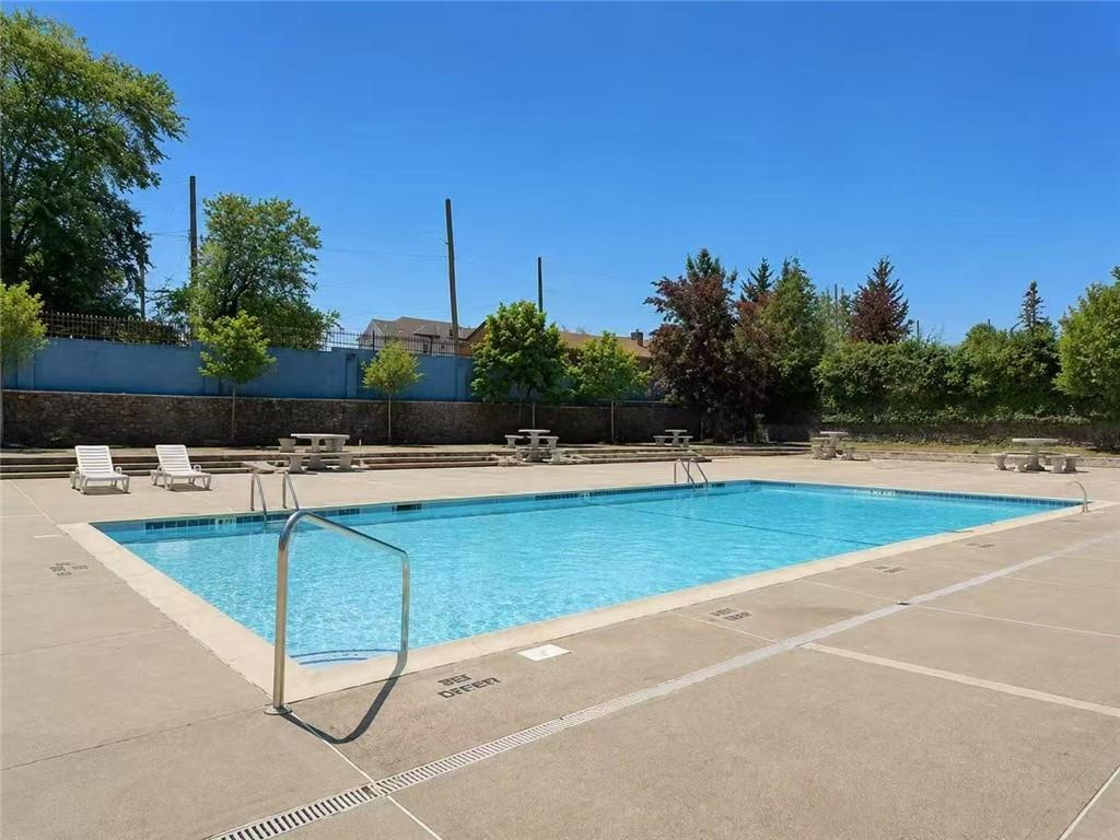 196 Rolling Hill Green, Staten  Island, New York, 10312 image 15
