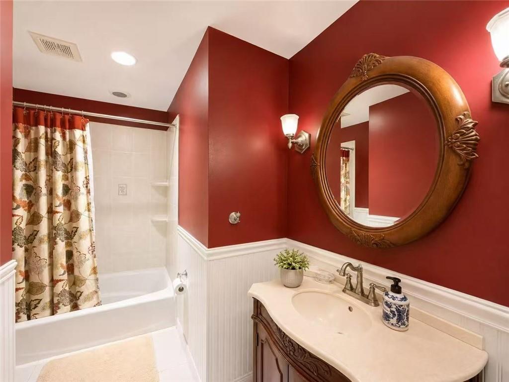 196 Rolling Hill Green, Staten  Island, New York, 10312 image 9