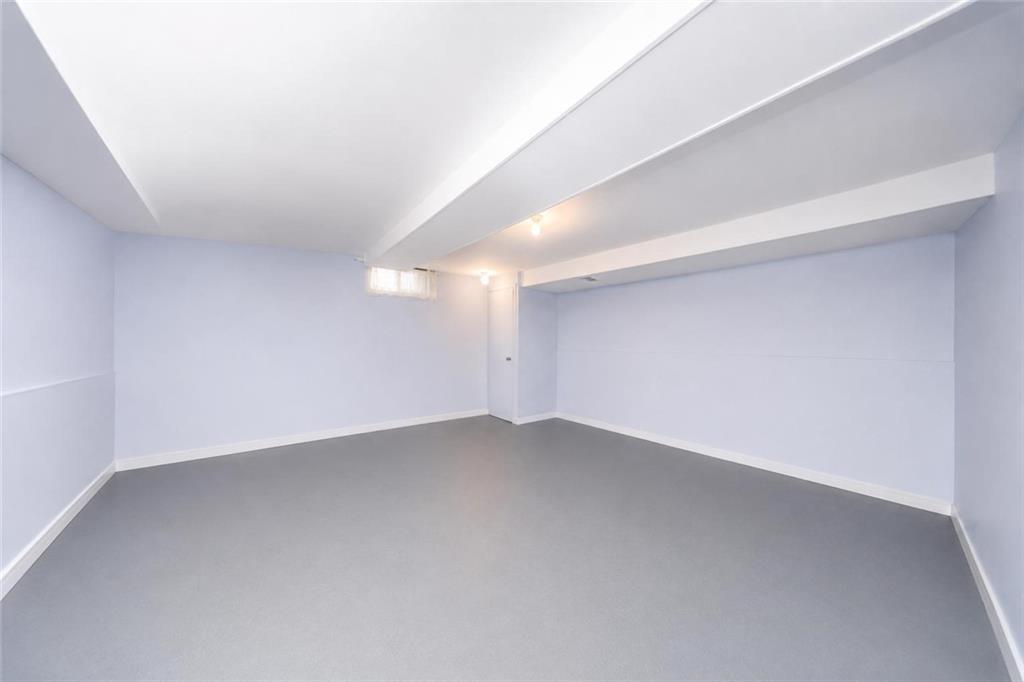 3 Carlyle Green, Staten  Island, New York, 10312 image 12