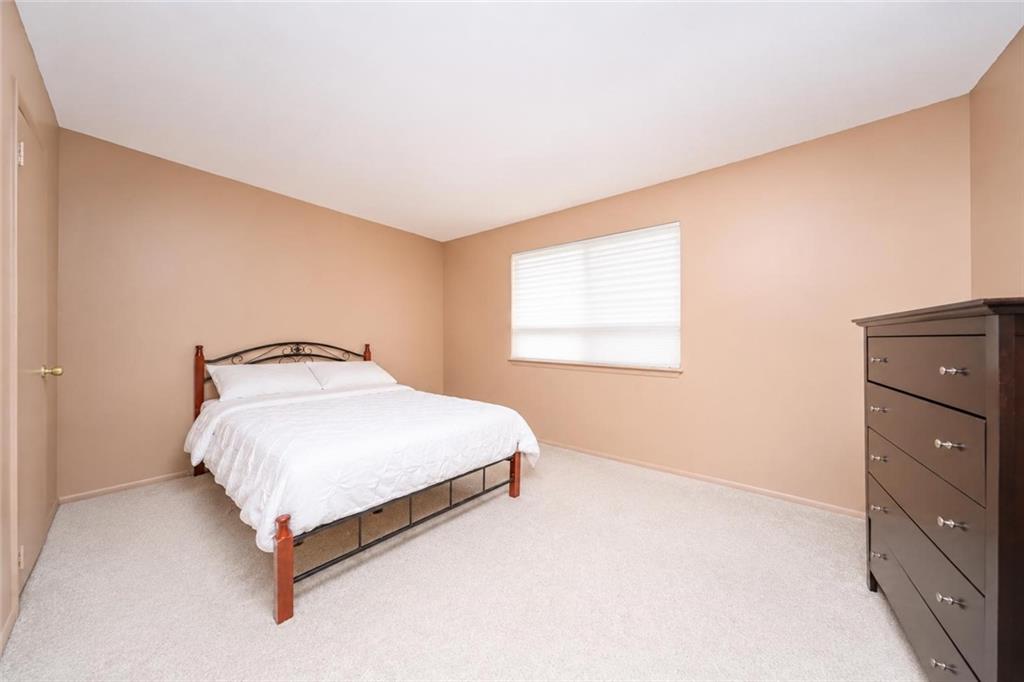 3 Carlyle Green, Staten  Island, New York, 10312 image 16