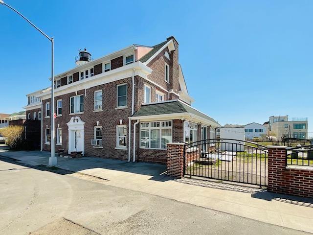 4703 Beach 47th Street Image 3
