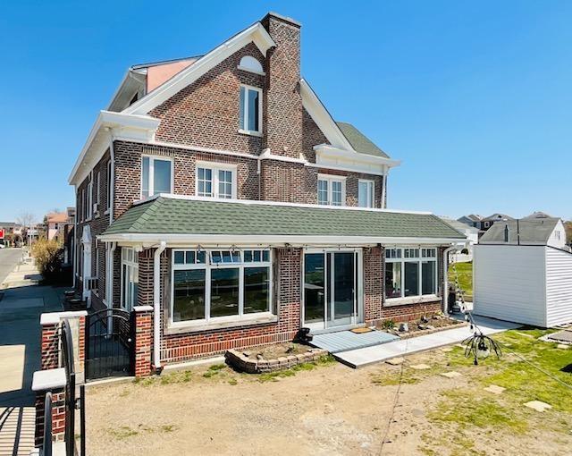 4703 Beach 47th Street Image 5