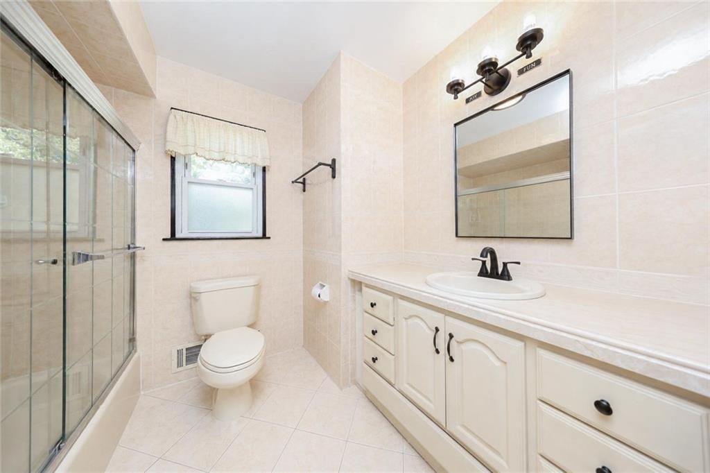 21 Lindenwood Avenue, Staten  Island, New York, 10305 image 15