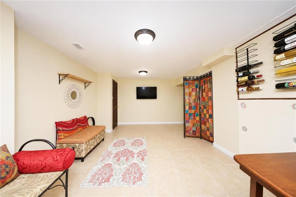 21 Lindenwood Avenue, Staten  Island, New York, 10305 image 22