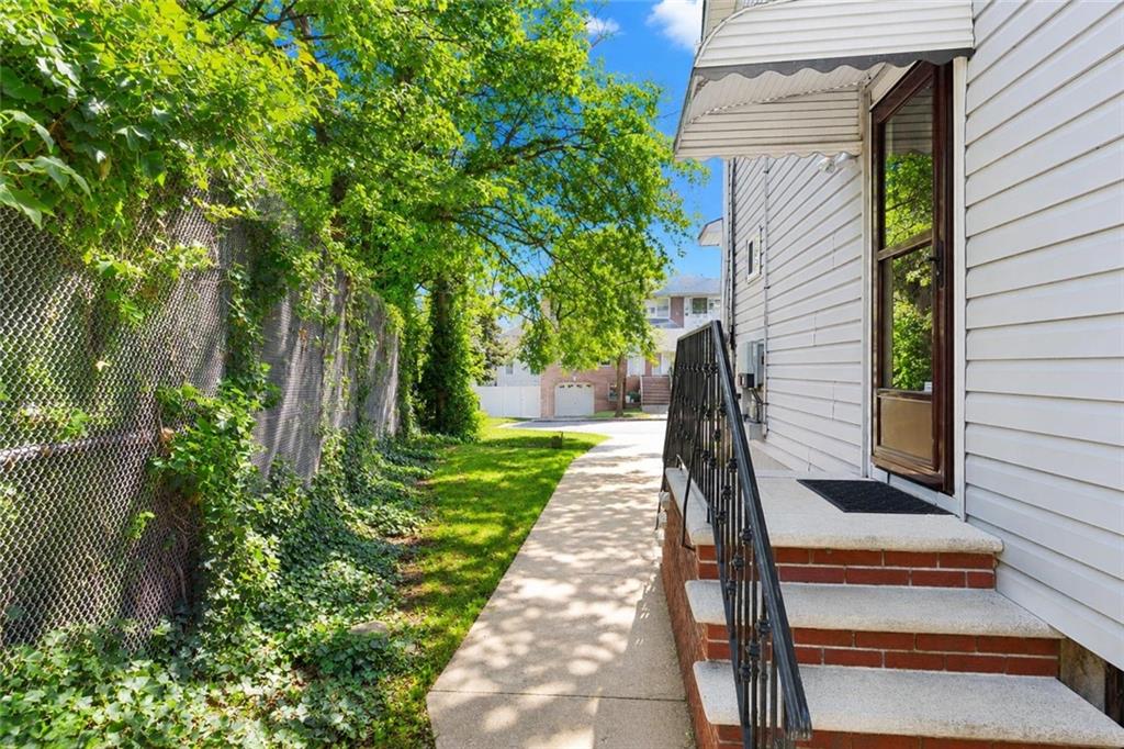 21 Lindenwood Avenue, Staten  Island, New York, 10305 image 24