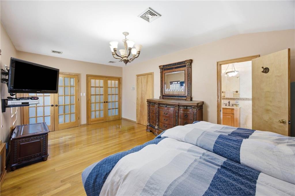 1739 East 26th Street, Brooklyn, New York, 11229 image 16