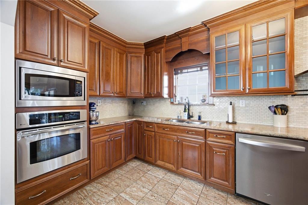 1739 East 26th Street, Brooklyn, New York, 11229 image 7
