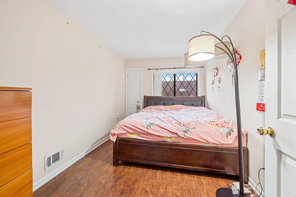7 Andrea Court, Staten  Island, New York, 10312 image 9