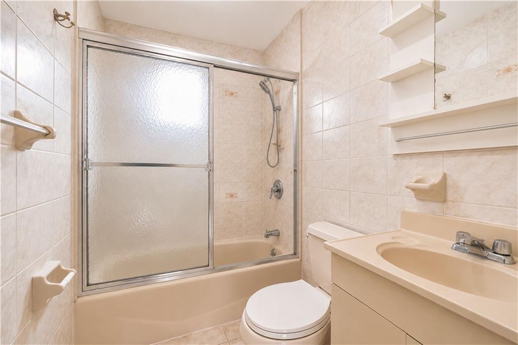 2686 East 12th Street Image 5