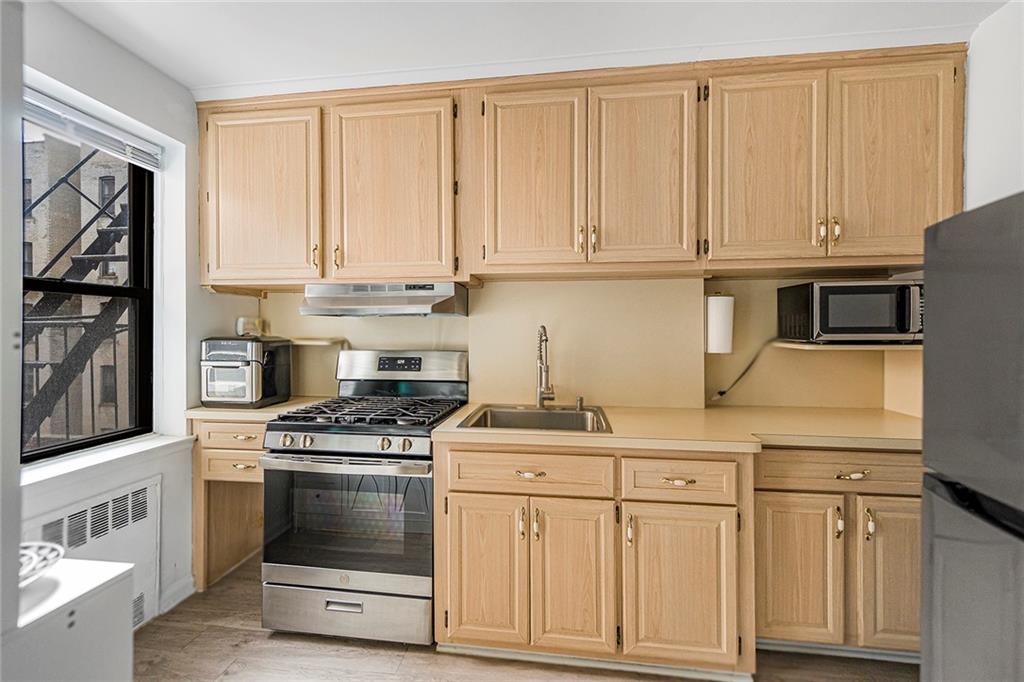 138 71st Street C14 Image 4