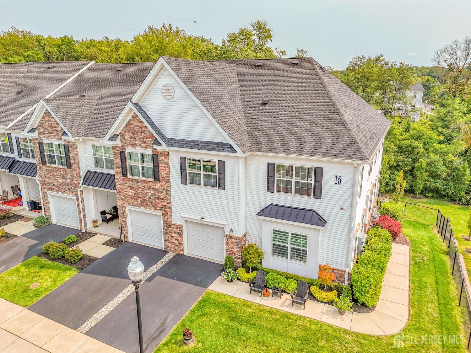 1529 Paxton Lane Image 1