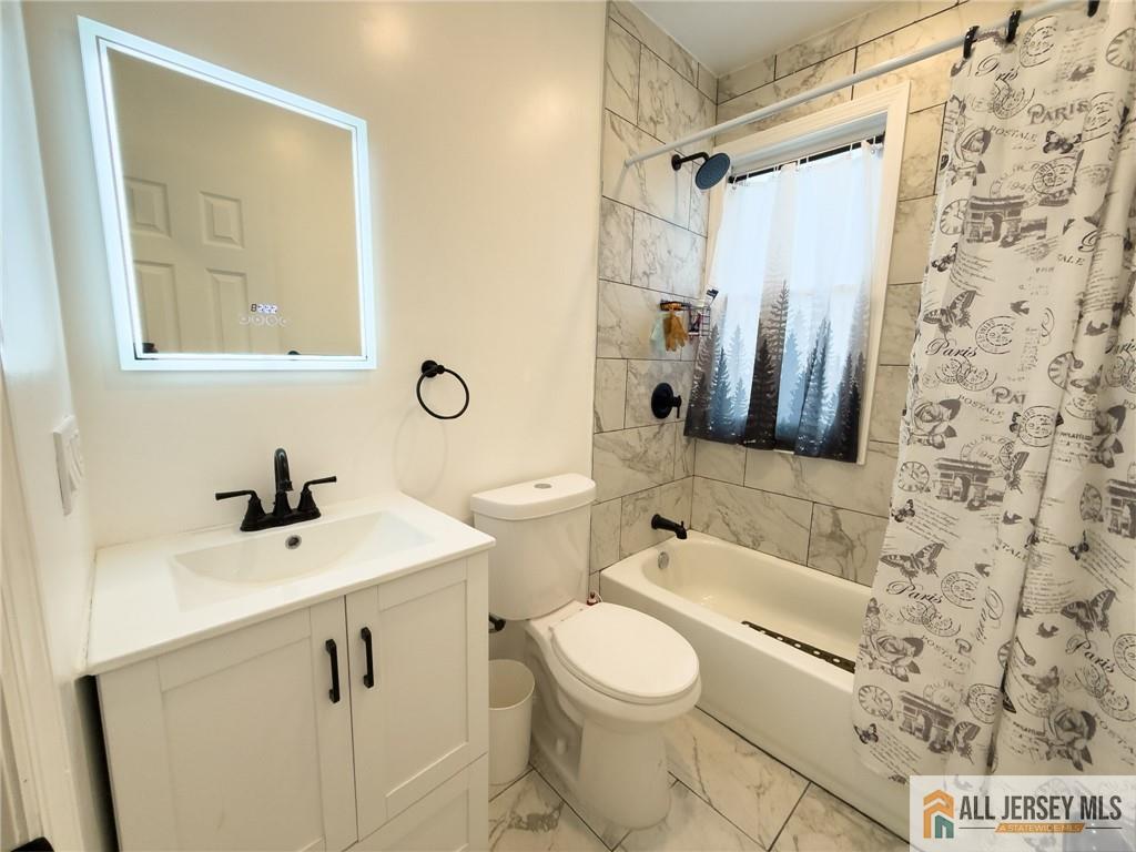 32 Palm Street, Newark, NJ, 07106 image 13