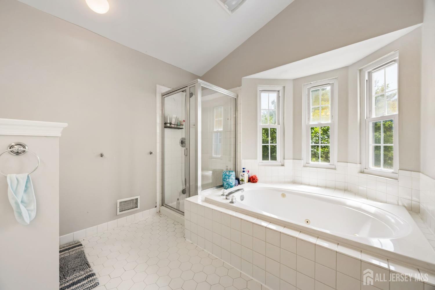 301 Pheasant Run, South Brunswick, NJ, 08852 image 24