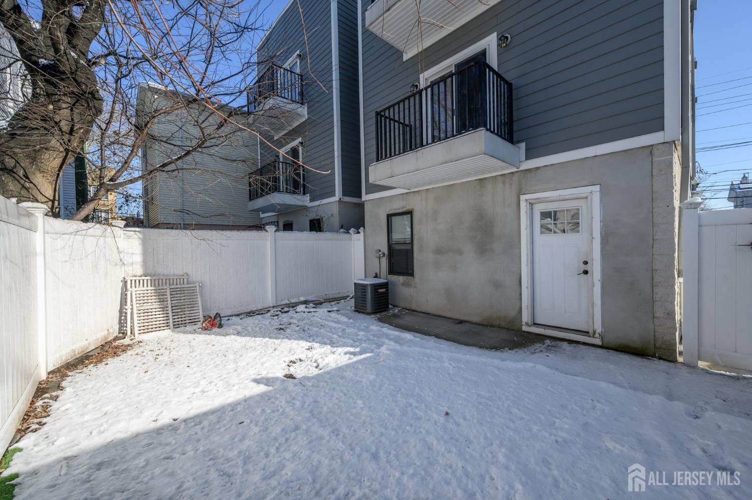197 Garfield Avenue, Jersey City, NJ, 07305 image 43