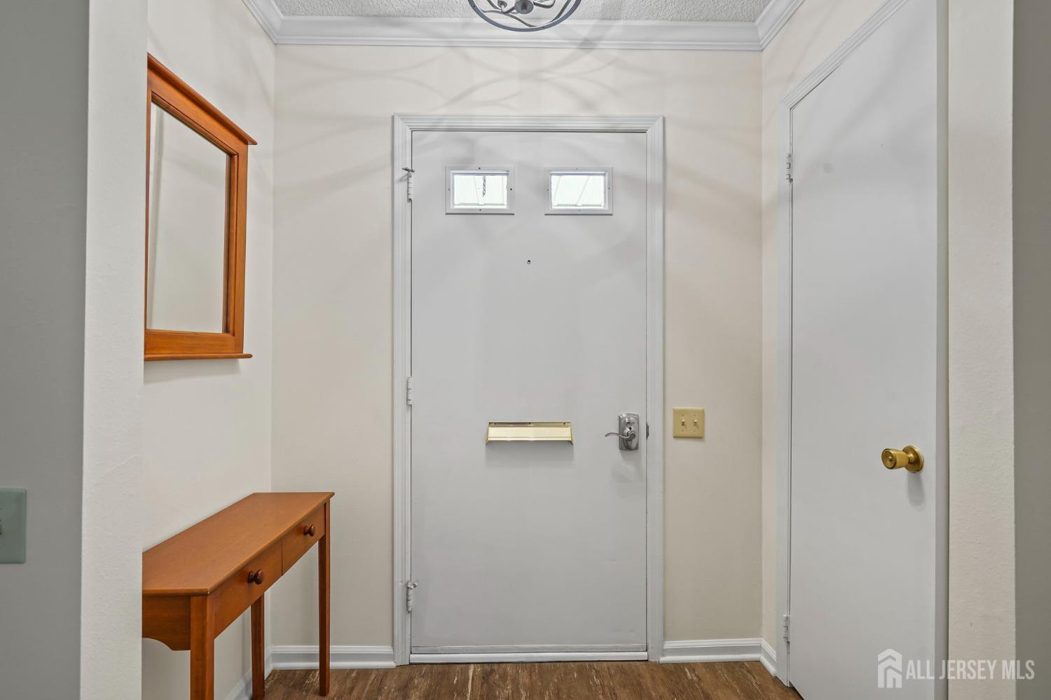 312 sharon Way C Image 4