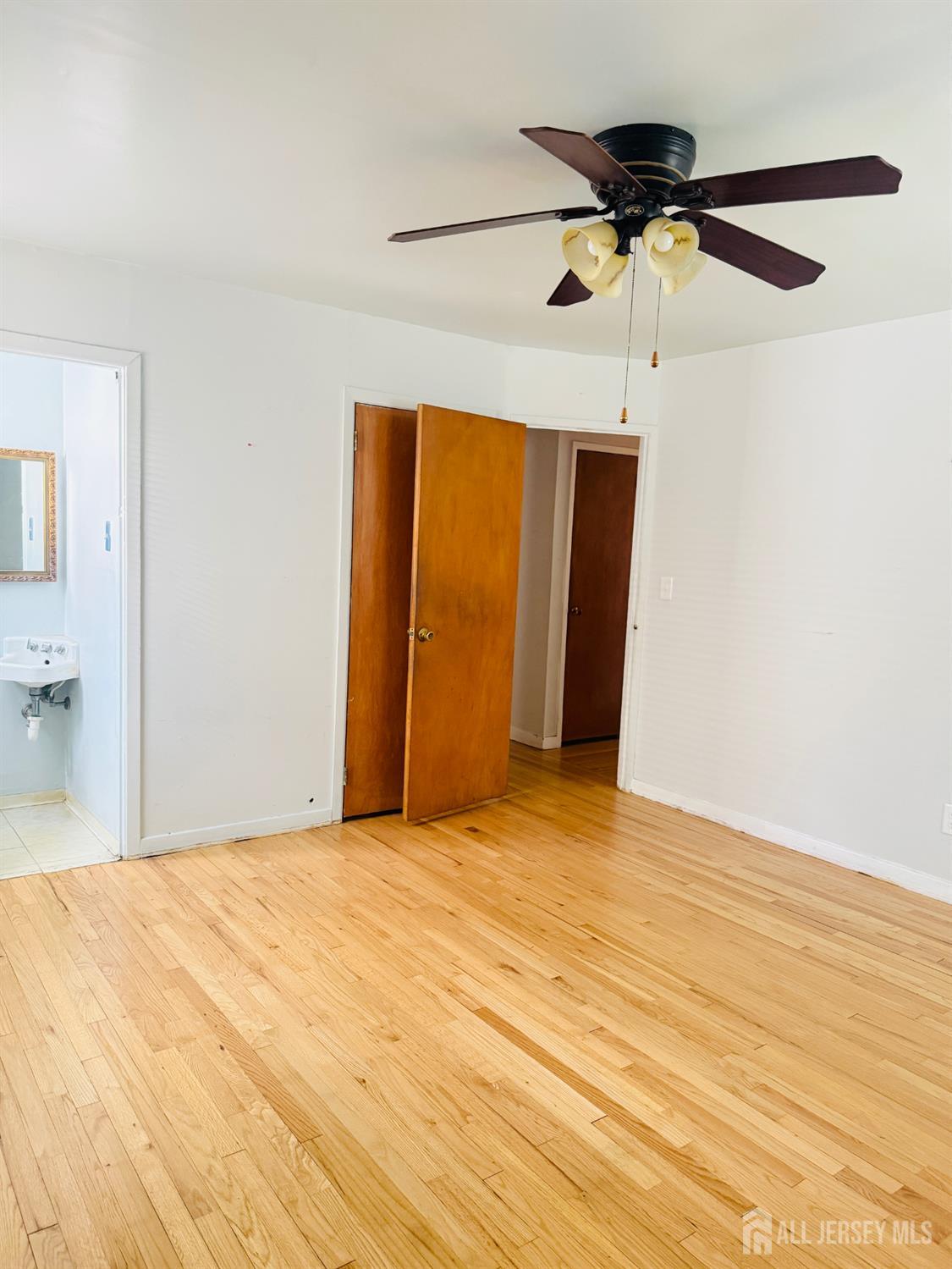 27 Concannon Drive, Fords, NJ, 08863 image 13