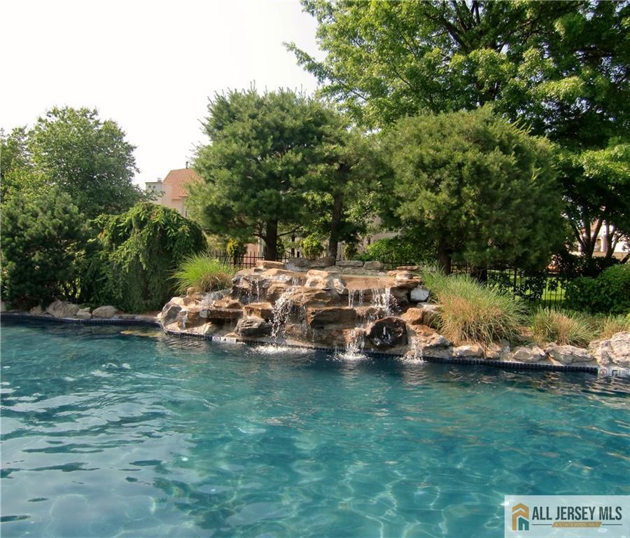 2 Park Gate Drive 1002, Edison, NJ, 08820 image 24