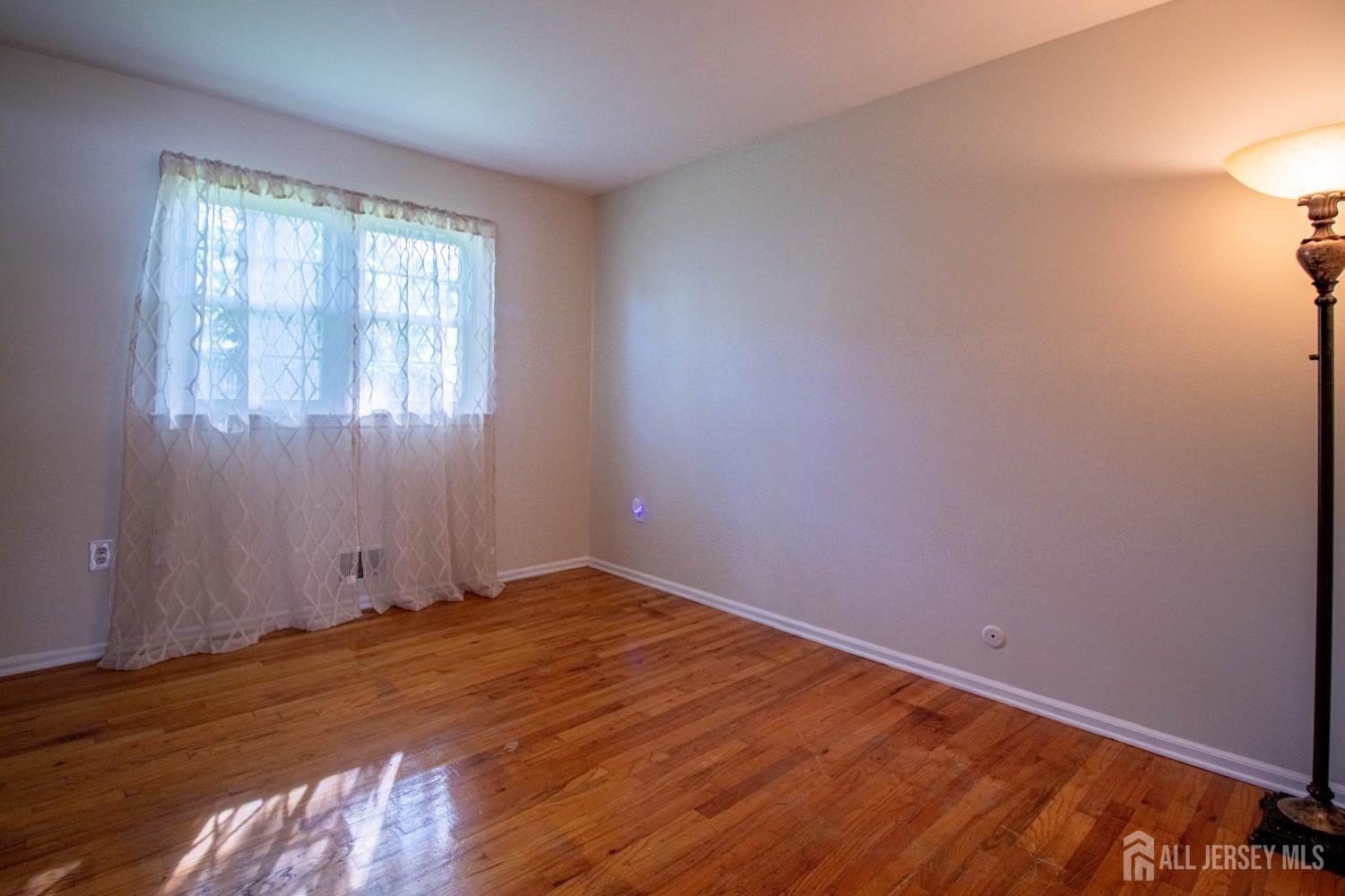 14 Tracey Drive, Milltown, NJ, 08850 image 11