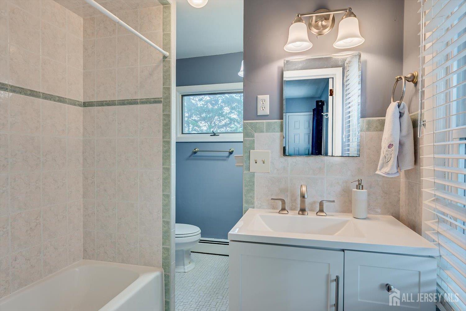 102 Michael Street, Edison, NJ, 08820 image 35