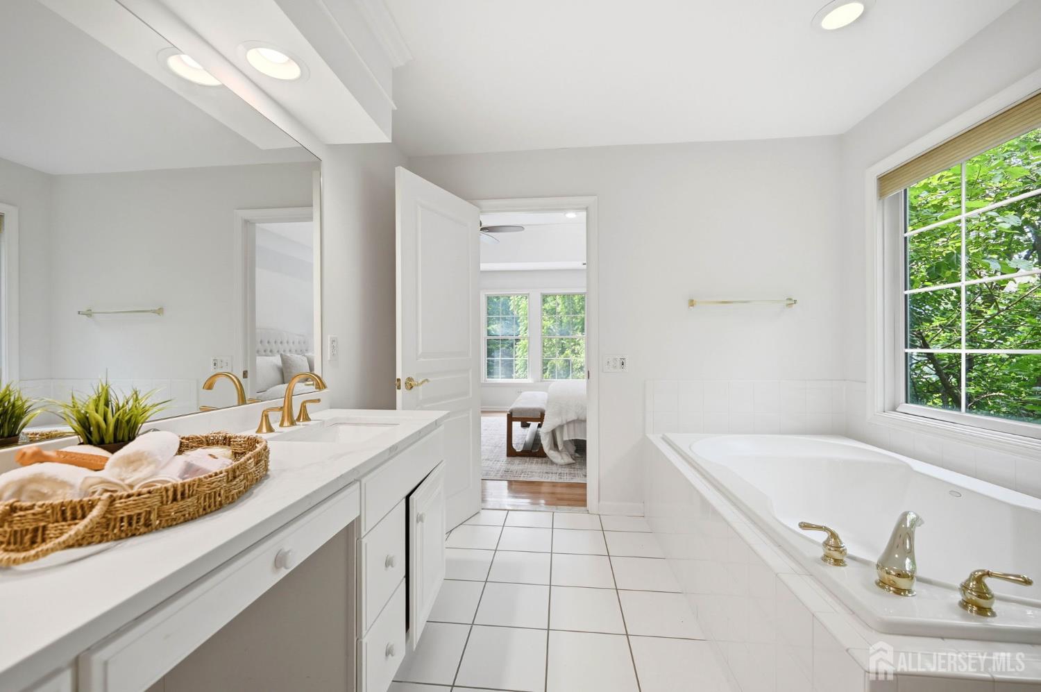 51 Hartlander Street, East Brunswick, NJ, 08816 image 36