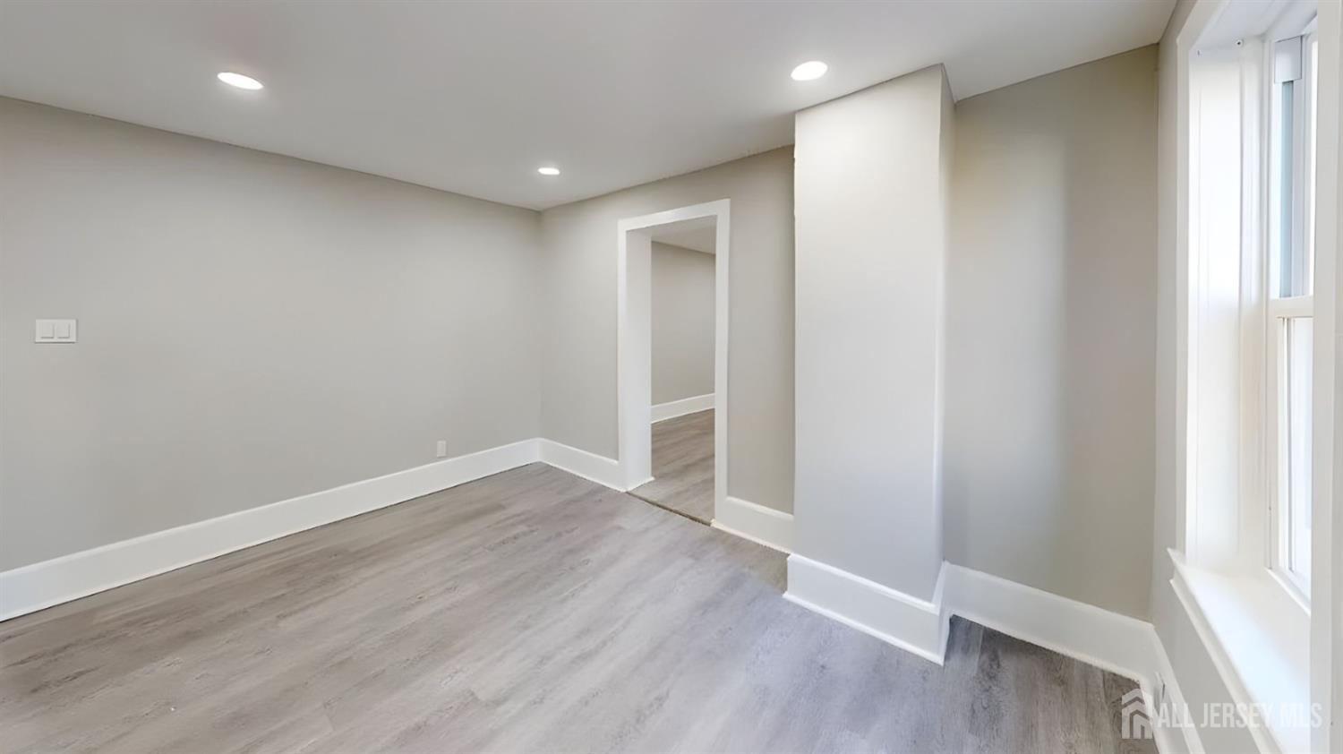 153 Knapp Avenue Image 5