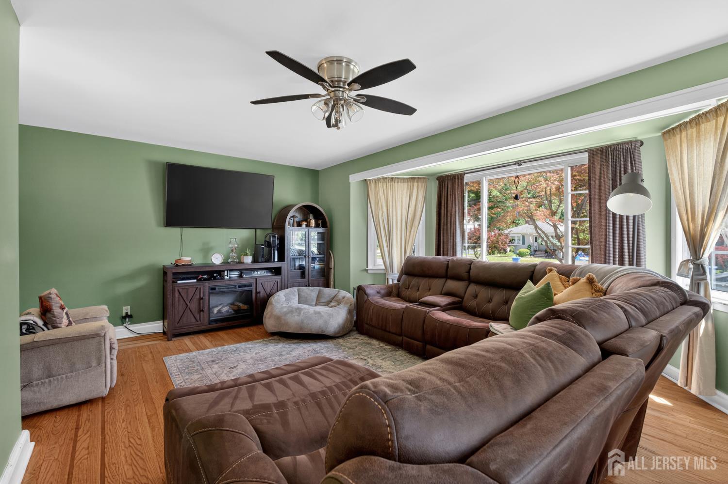 440 3rd Street Image 3