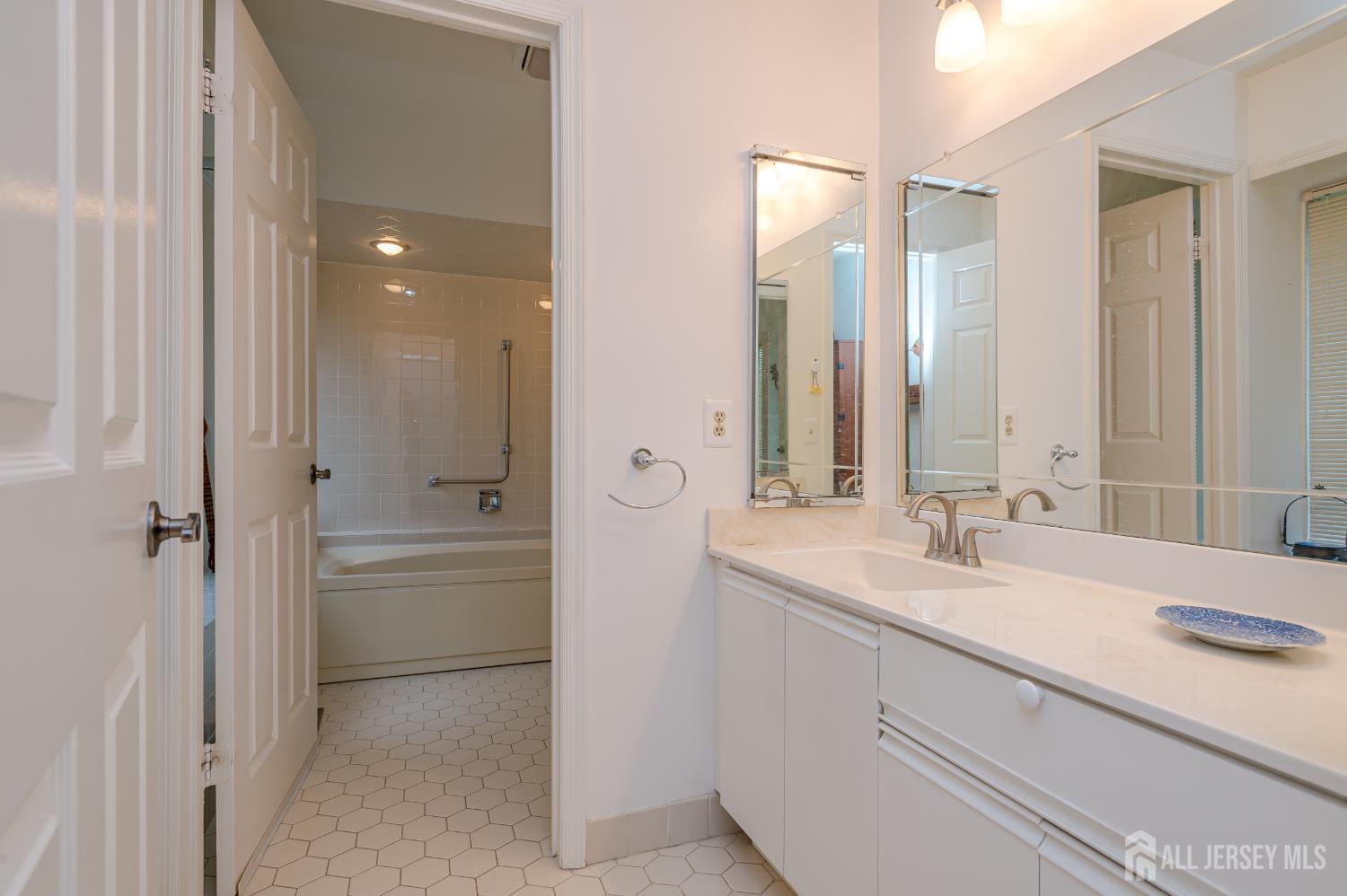 6 Franklin Pierce Drive, Monroe, NJ, 08831 image 23