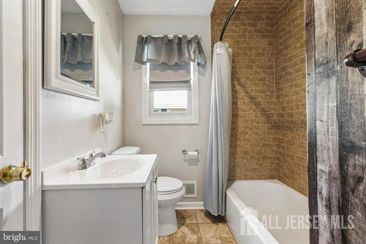 127 Poplar Street, Fords, NJ, 08863 image 9
