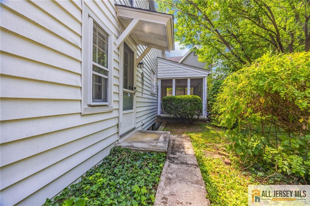 25 Home Street, Metuchen, NJ, 08840 image 9