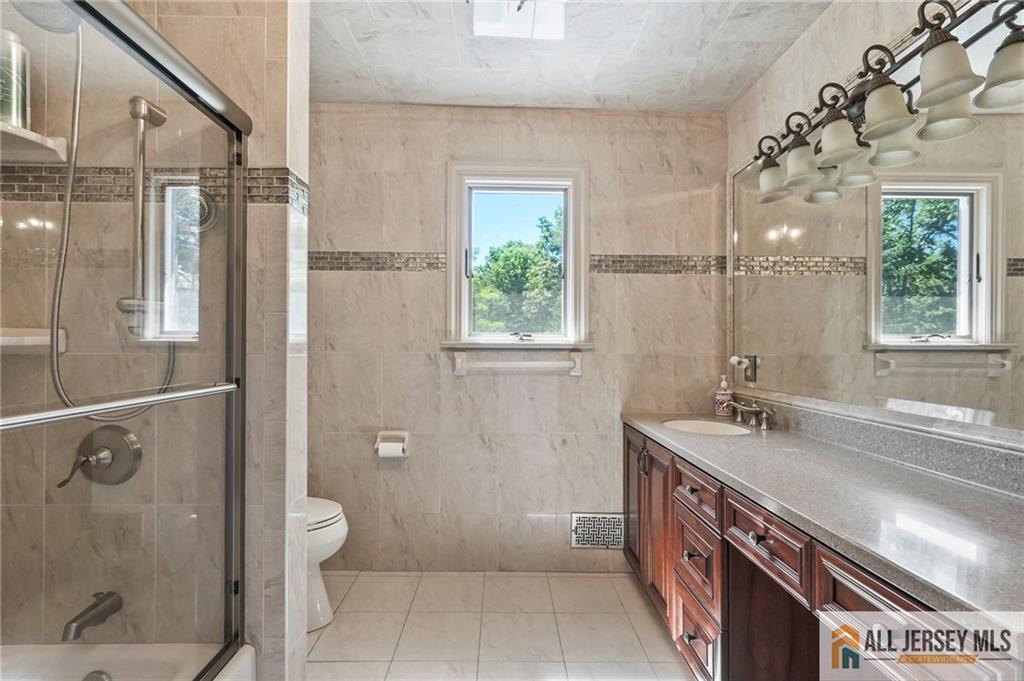 16 Phyllis Place, Milltown, NJ, 08850 image 29