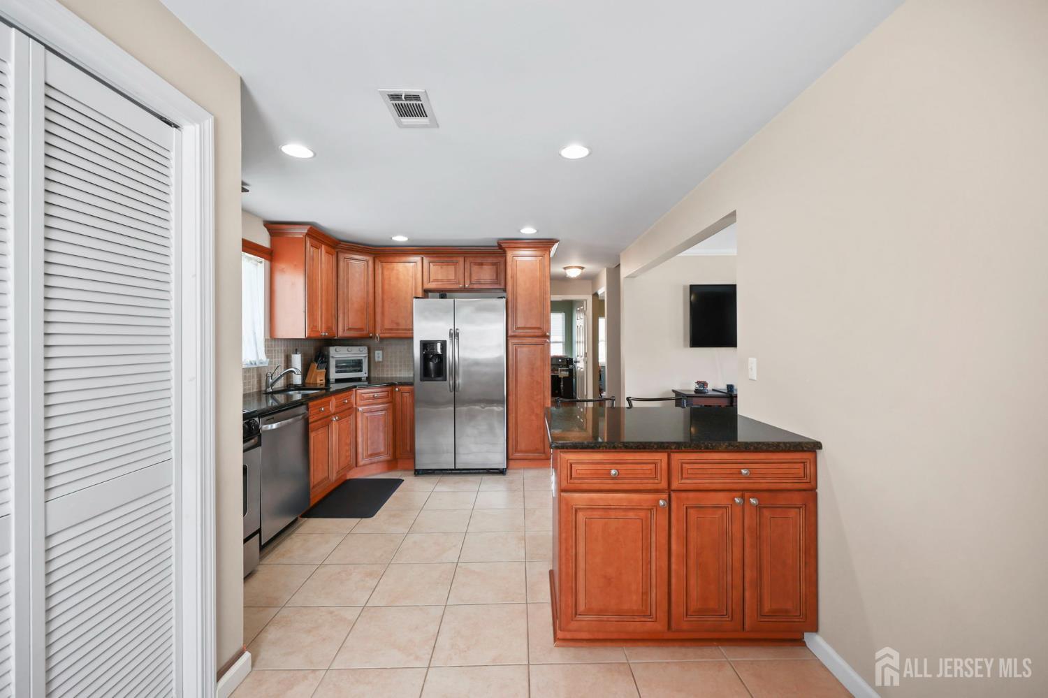 414 fairview Avenue, Colonia, NJ, 07067 image 9