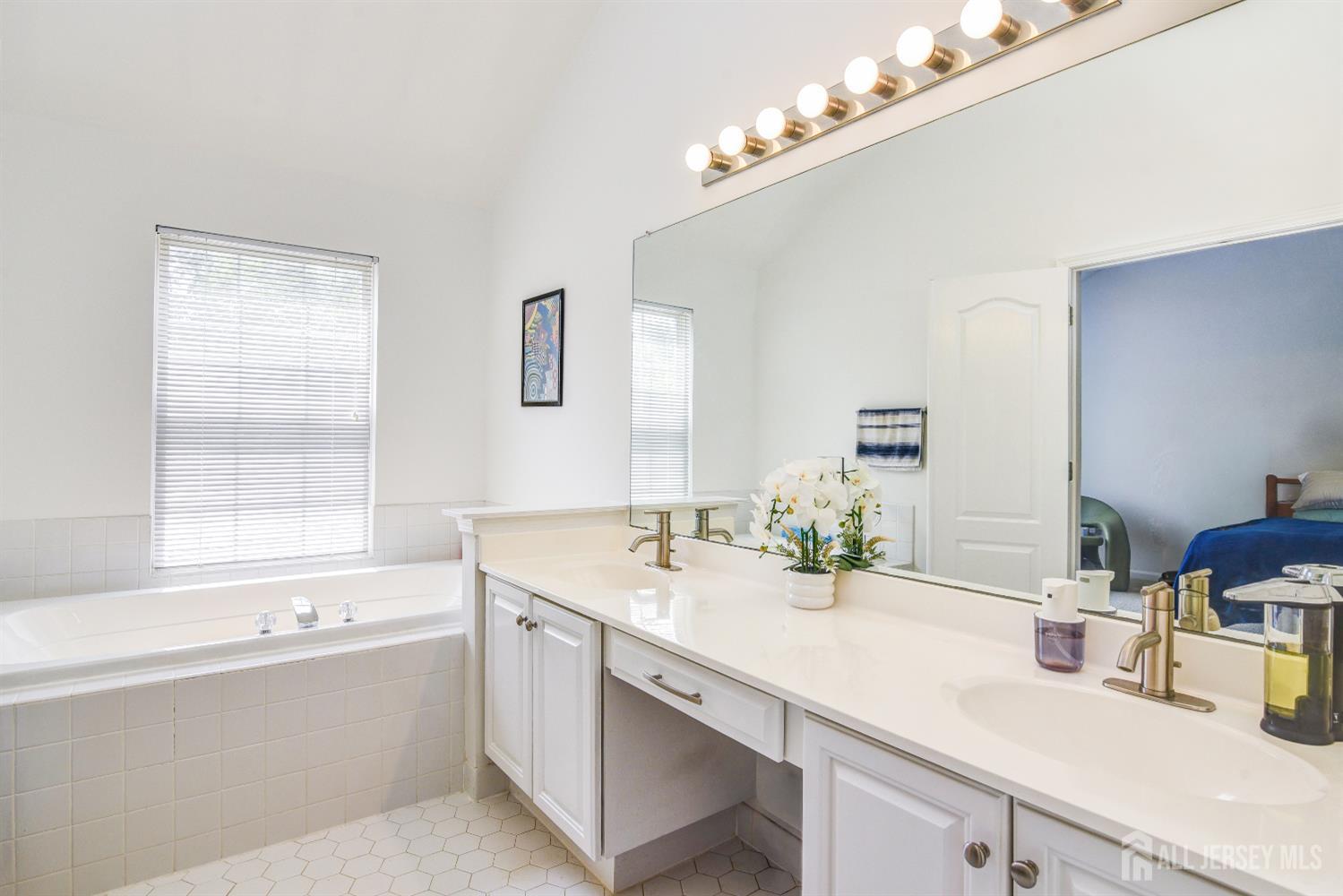 411 Perry Street, Morganville, NJ, 07751 image 28