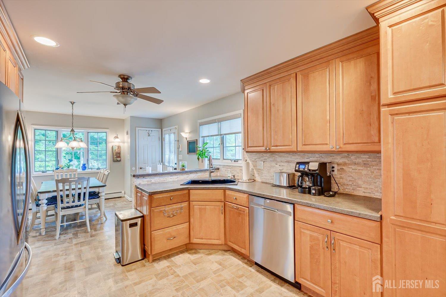 102 Michael Street, Edison, NJ, 08820 image 18
