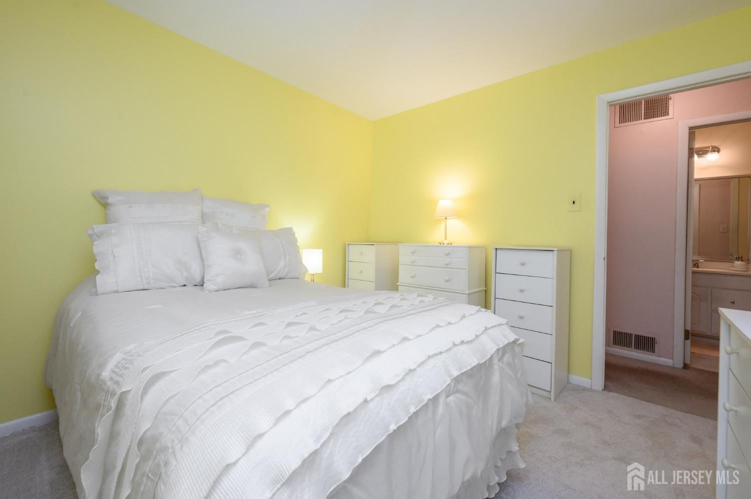 38 E Daisy Lane A, Mount Laurel, NJ, 08054 image 14