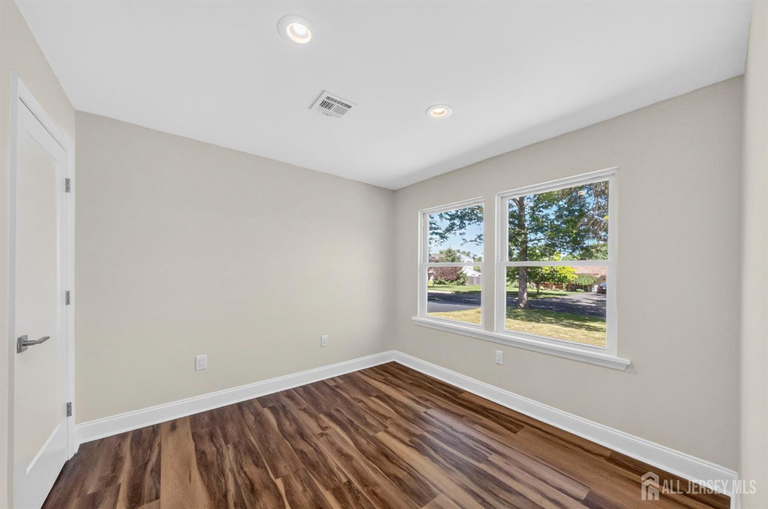 19 Springdale Road, South Brunswick, NJ, 08824 image 15